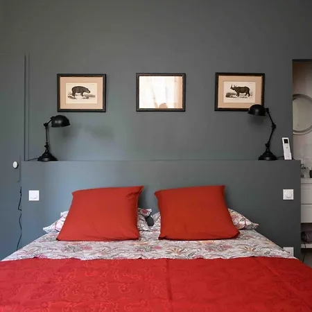 Bed & Breakfast Chateau Cazevert - Harandailh