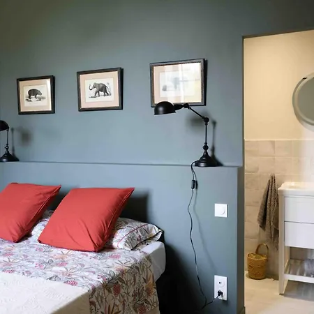 Bed & Breakfast Chateau Cazevert - Harandailh 3*
